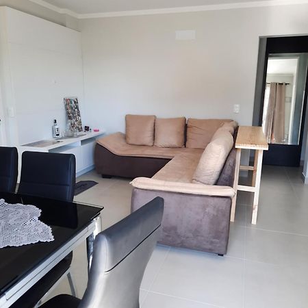 Agradavel Apartamento Em Bairro Silencioso... كامبوريو المظهر الخارجي الصورة