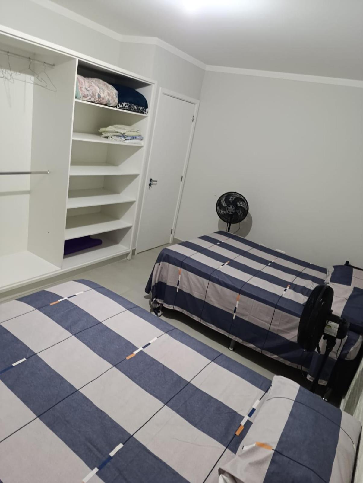 Agradavel Apartamento Em Bairro Silencioso... كامبوريو المظهر الخارجي الصورة